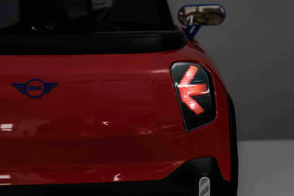 ממונעים לילדים- מיני אייסמן 24V 2026